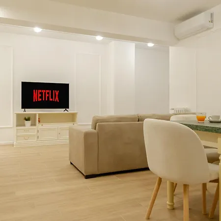 San Giovanni 200mt Metroc Moderno Per 5 Persone Al Centro Apartman *